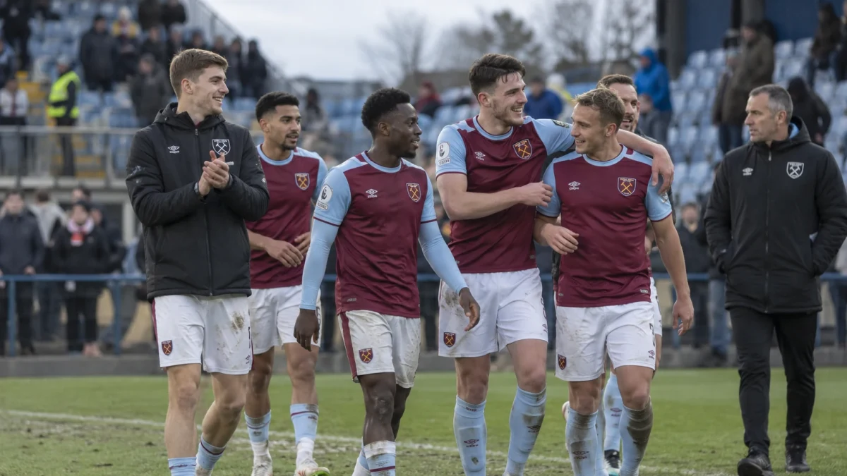 West Ham on seitsemän ottelua tappiotta ja sarjassa toisena