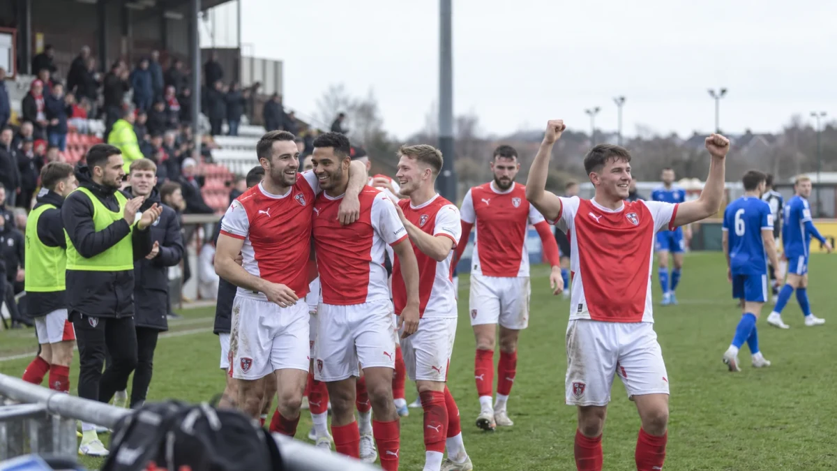 Gillingham vei pisteet Rotherhamista kolmen maalin erolla
