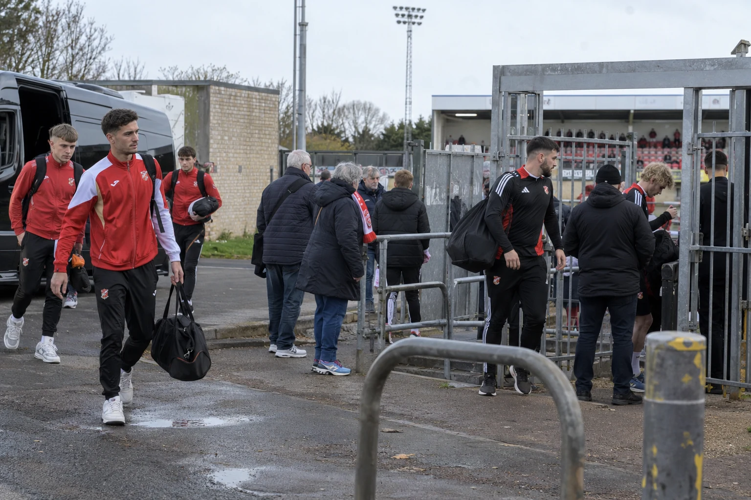 Cheltenham voi syöstä Salfordin sarjakärjestä