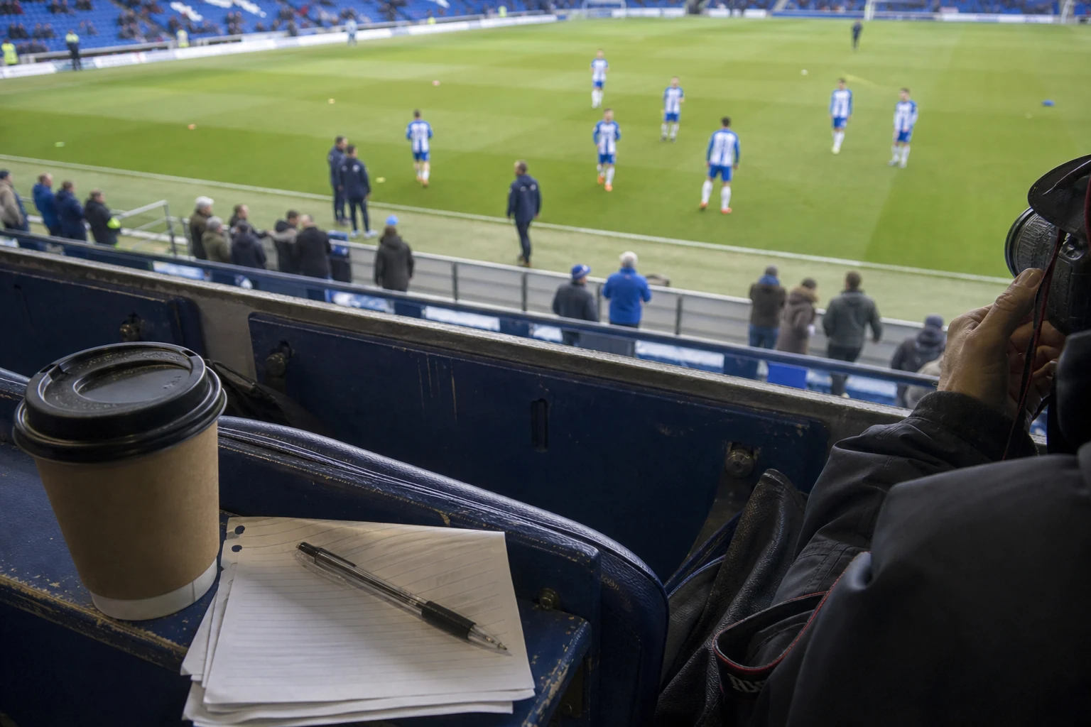 Brighton hankki Algerian maajoukkuepuolustaja Jaouen Hadjamin